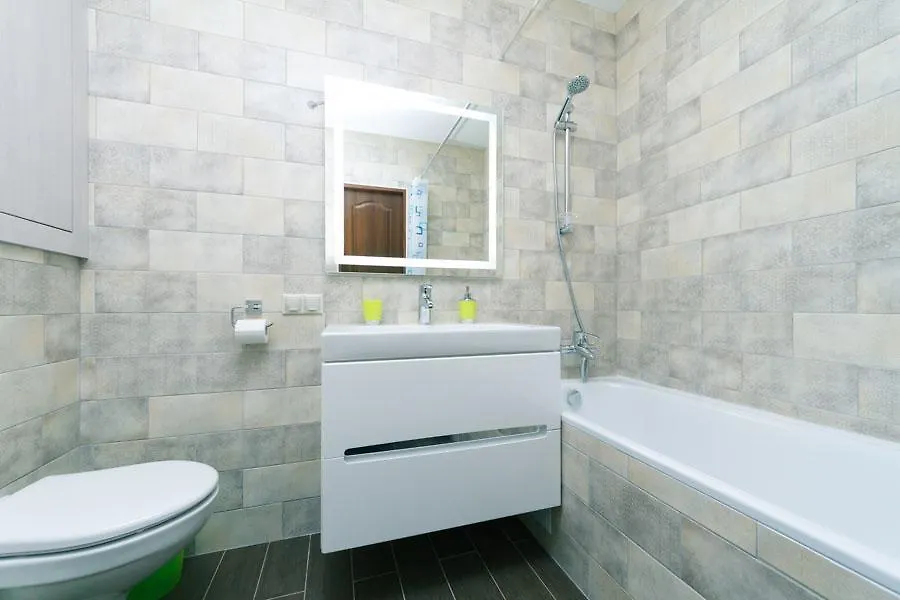 2 Bedroom Apartment Near The Dnipro River Kiev